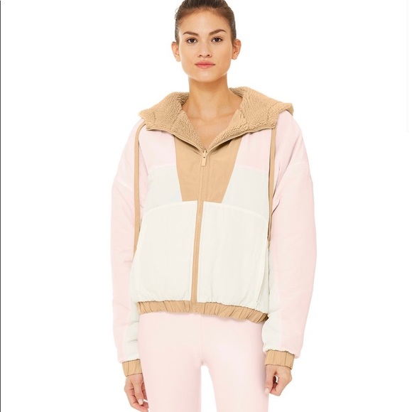 Alo Duality Reversible Sherpa Jacket - Picture 2 of 9